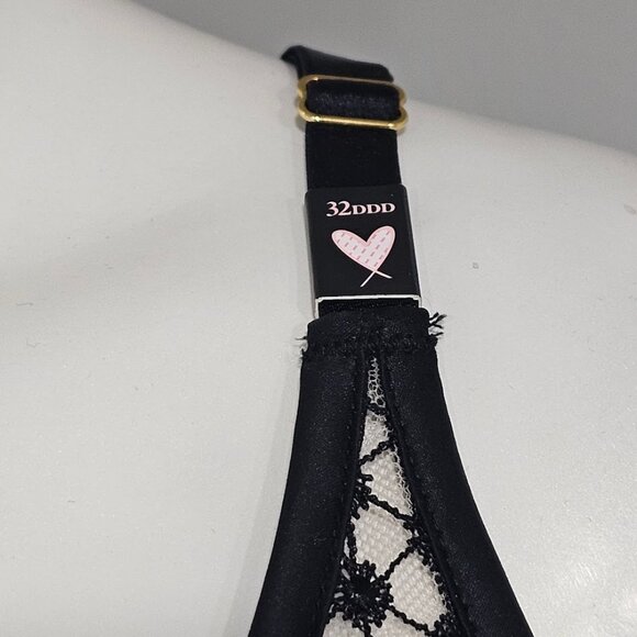 Victoria's Secret Starburst Unlined Plunge Bra 32DDD - Picture 3 of 8